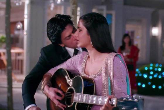 SRK-And-Katrina-Kaif-Kiss-Movie-Stills