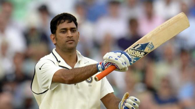 Mahendra Singh Dhoni retires from Test cricket 