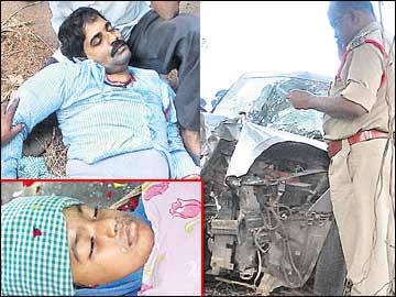 Badri road accident images