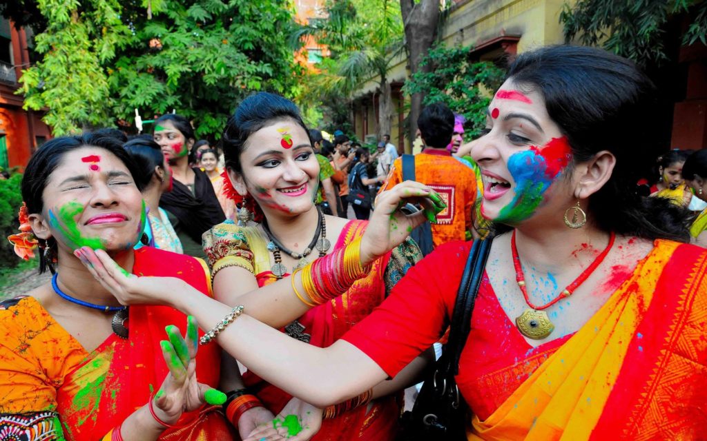 Holi Images- beautiful women playing with colour