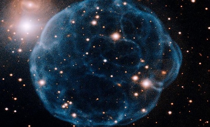 Dying stars could give birth to DNA