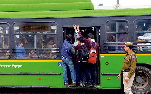 Delhi DTCbuses get 1000 homegaurds in them by aap govt for women safety