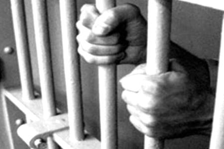 Bihar Jailor Sexually Exploiting Inmates Vidoe Uploaded on Porn Site