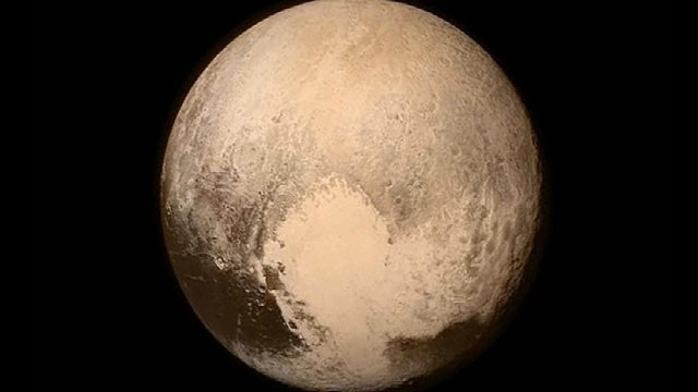 pluto+2015