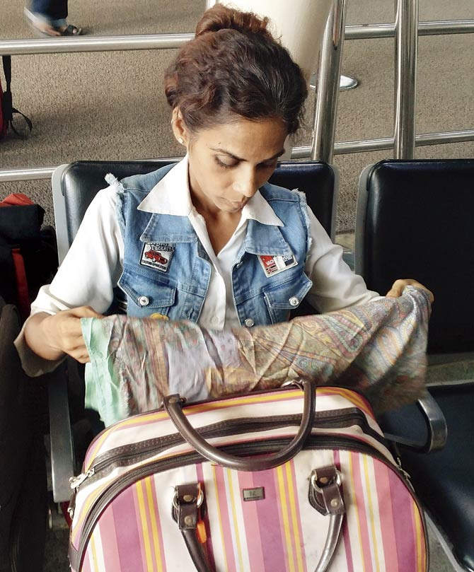 MYSTERY BEHIND WOMAN'S WAITING AT MUMBAI AIRPORT
