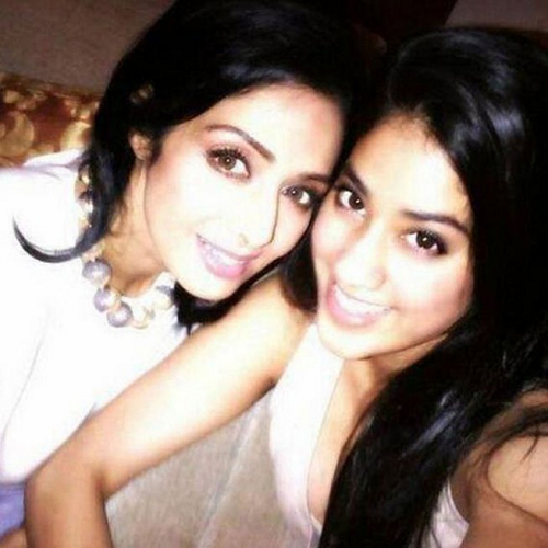 The actress Sridevi poses for a selfie with elder daughter Jahnavi