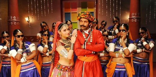 Vasuvum Saravananum Onna Padichavanga (VSOP) Movie Review Rating