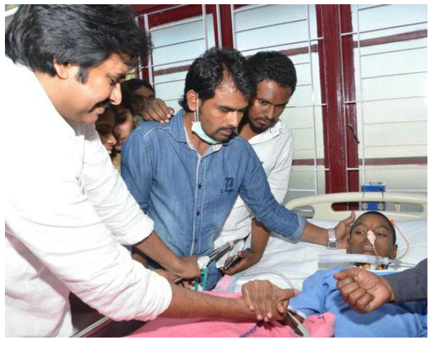 Kalyan donated Rs. 20 Lakh for the upliftment of those who suffered in the Uttarakhand flood