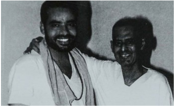 Narendra Modi With Lakshman Rao Inamdar