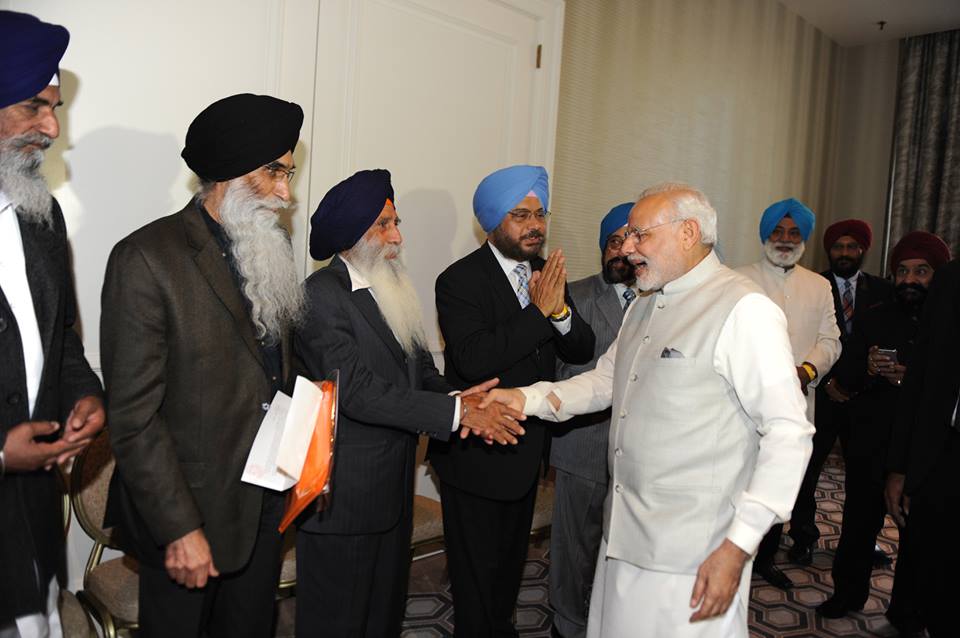 indian american community people with pm modi 