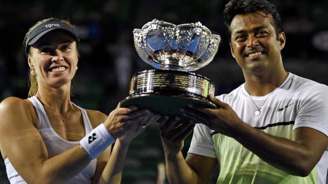 Paes and Hingis with US Open grand slam title
