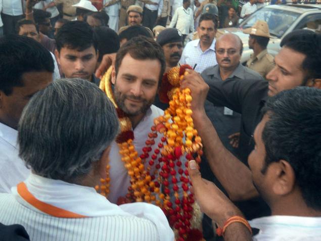 rahul gandhi pays visit to mandhya district of karnataka