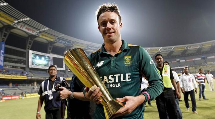 ABD with ODI cup in front of the Indian crowd at the Wankhede