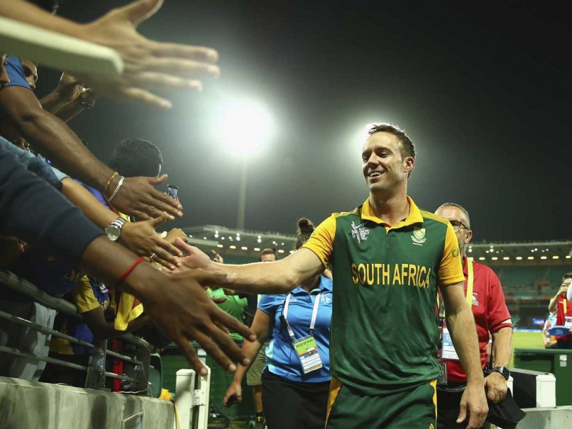 ABD shaking hands with the fans