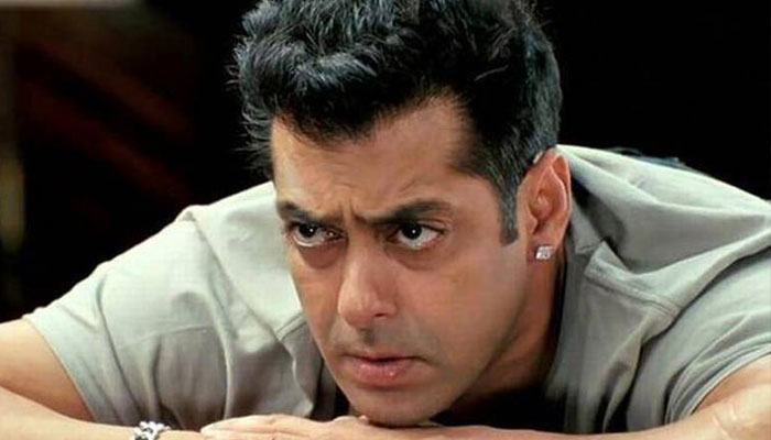 Salman Khan robbed by four girls in Mumbai nightclub