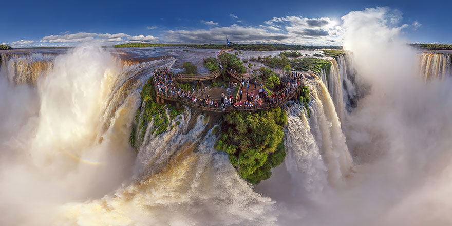 Iguasu-Falls-Argentina-and-Brazil