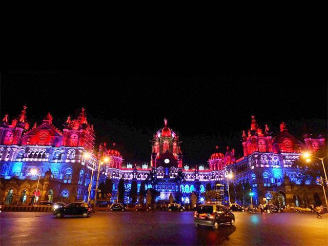 shivaji-terminus-lit-up-in-the-colors-of-the-french-flag