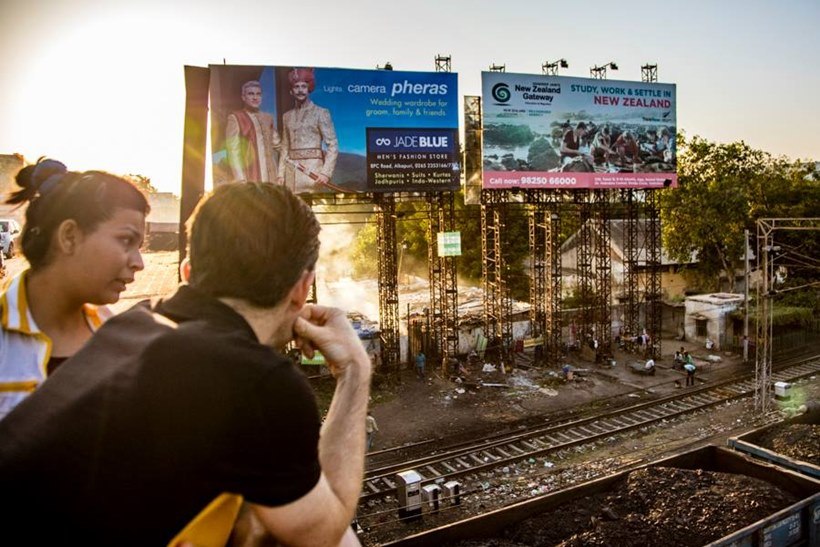 Aussie Couple Came To India In Search Of The 'Girl With A Pink Bracelet (4)