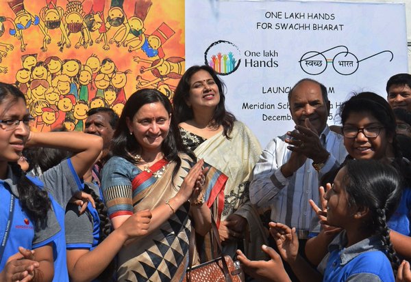 Subha Thakur launched One lakh hands campaign