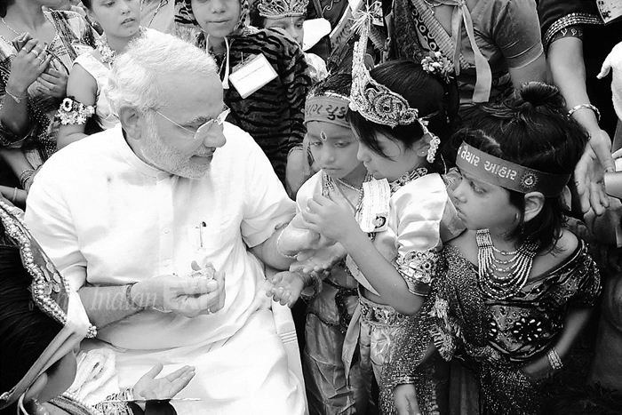 Narendra Modi with children