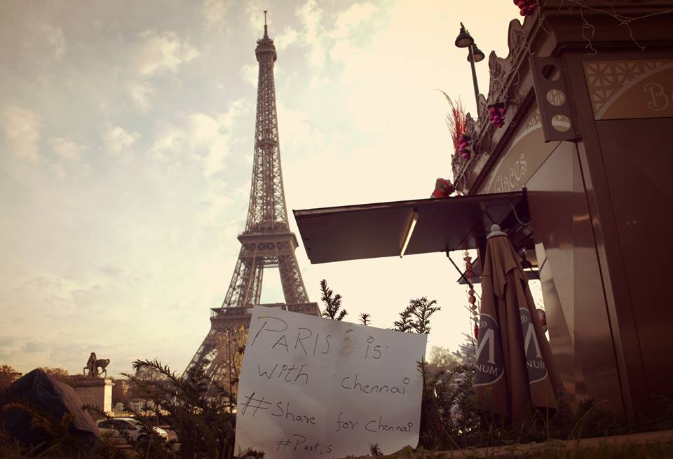 Paris Comes Out In Support Of Chennai (5)