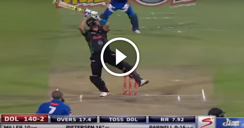 Kevin-Pieterson-plays-Dhoni-helicopter-shot