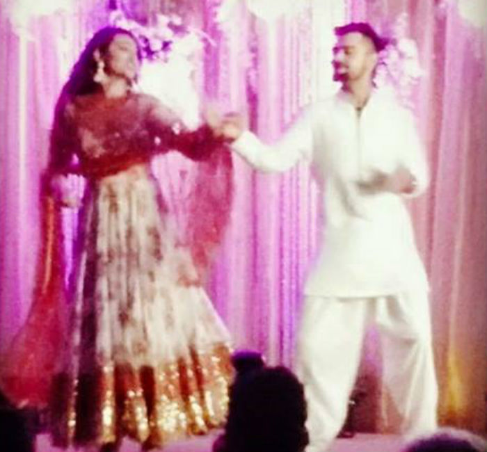 Virat Kohli & Sonakshi Sinha Dance