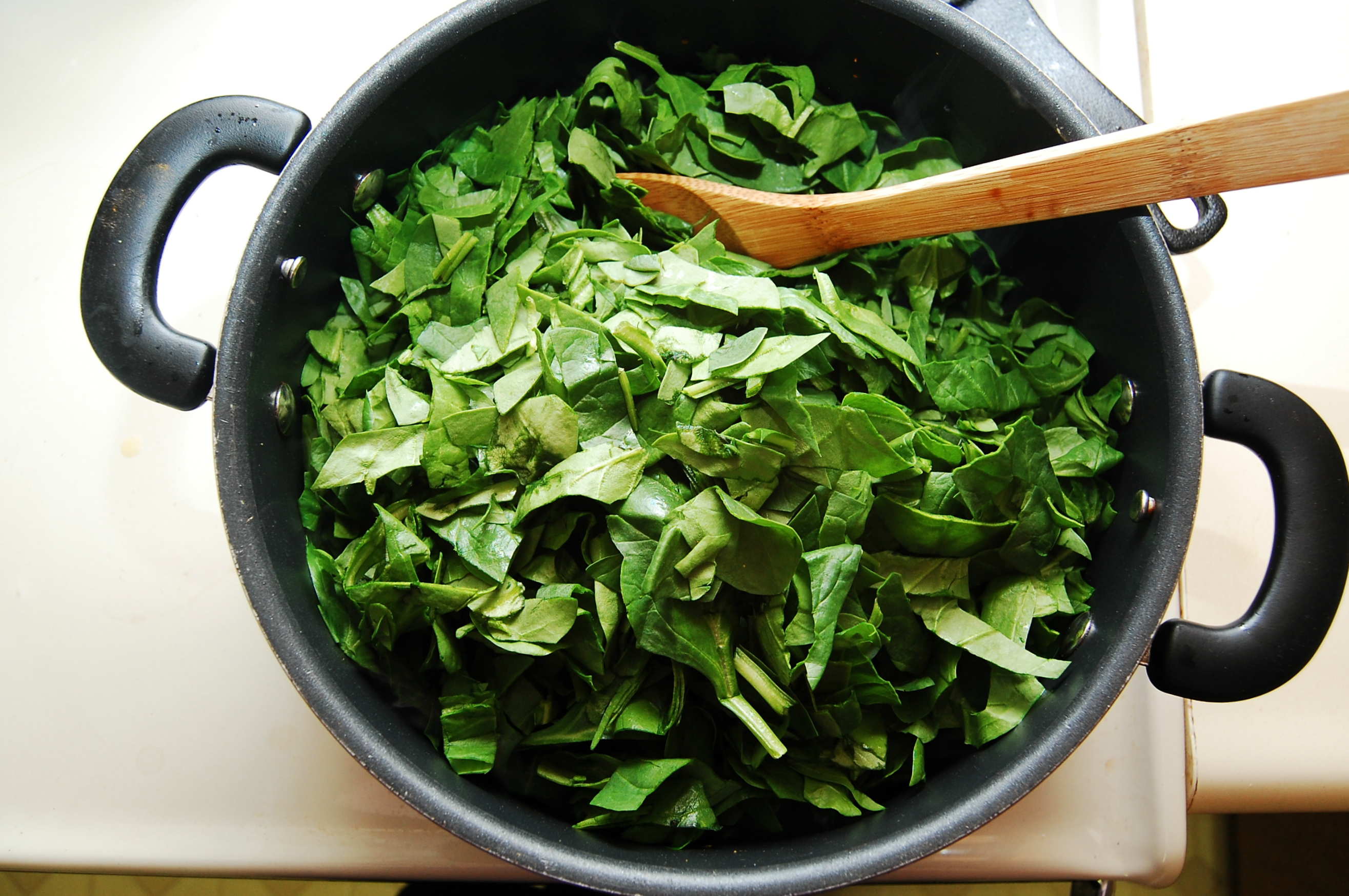 Foods You Should Never Reheat -spinach