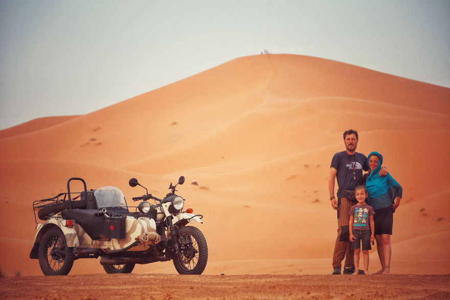 Couple Who Traveled 41 Countries With Their 4-Year-Old Son To Show Him The World (26)
