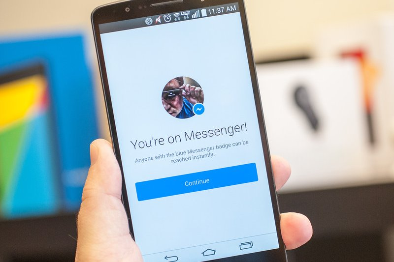Facebook Messenger Hits 800 Million Active Users - 2015