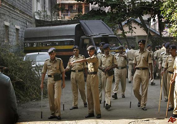 Mumbai Police takes action on Cyber crimes