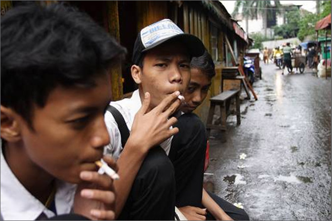 Tobacco Sale To Minors Leads To 7 Years Jail, 1 Lakh Fine (1)