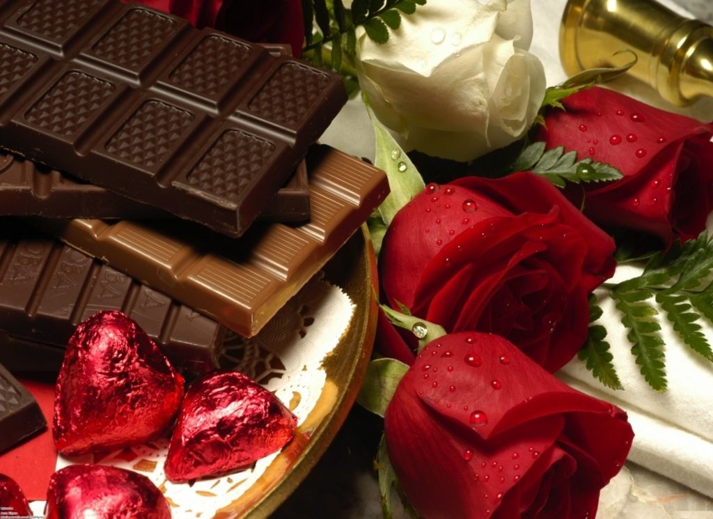 Happy Chocolate Day HD Wallpapers, Images, Pictures, Greeting Cards, gif images, background images, cover pics, Tomeline covers.