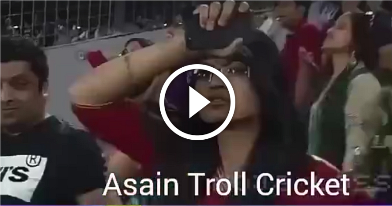 Girls-Reaction-To-Shahid-Afridi-Catch-Drop