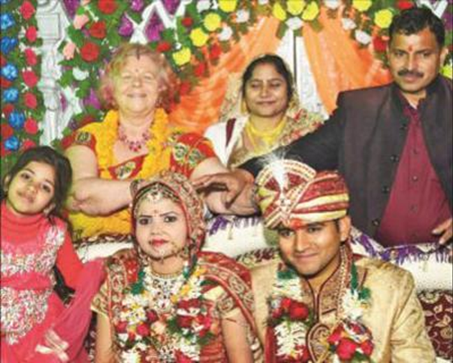 ‘Facebook Mom’ visits India To Attend Son’s Wedding And is Totally Emotional in UP