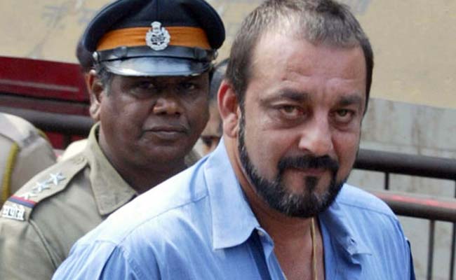Sanjay Dutt To Walk Out Of Prison On February 25 (1)