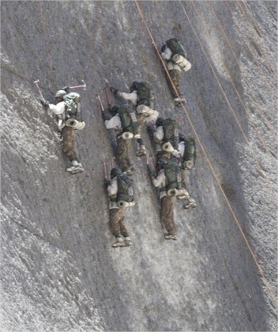 mountain climbers at siachen