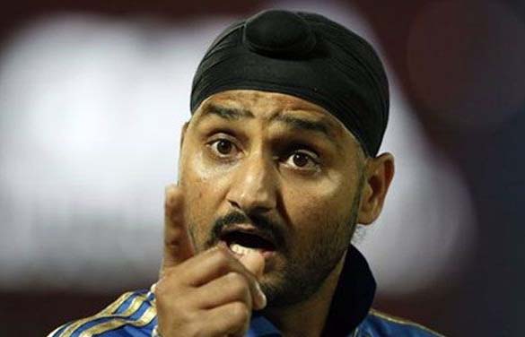 Harbhajan angry on twitter users