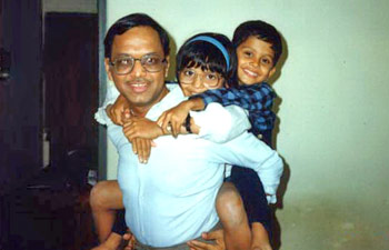 narayan-murthy with his children