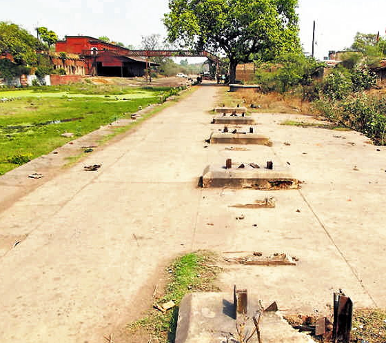 This Railway Station Got Robbed In No Time (1)