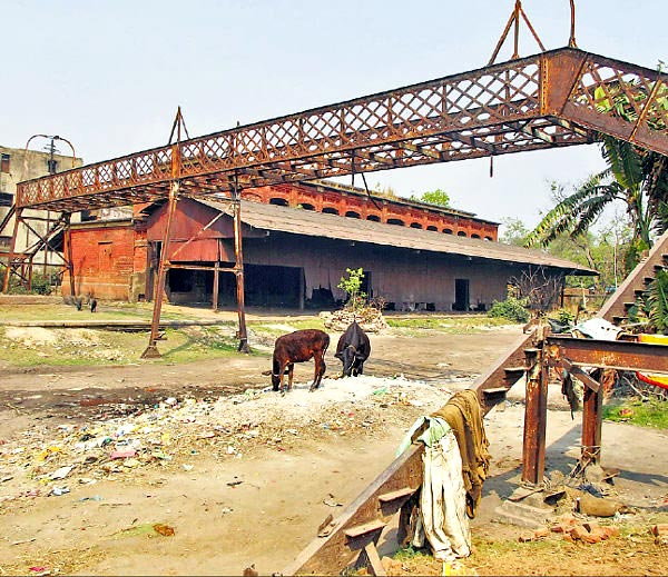 This Railway Station Got Robbed In No Time (1)