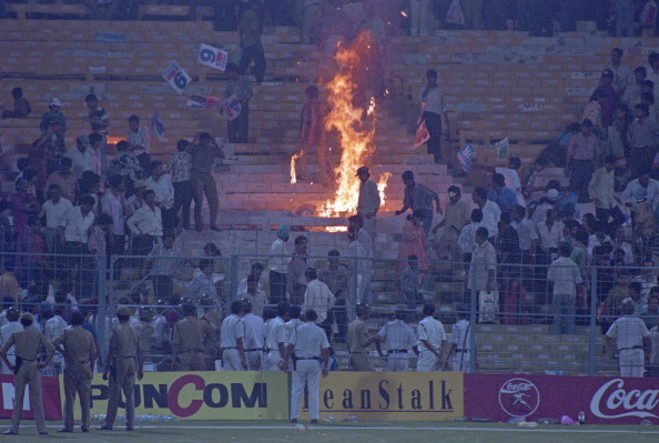 Fire-set-in-Kolkata-Stadium