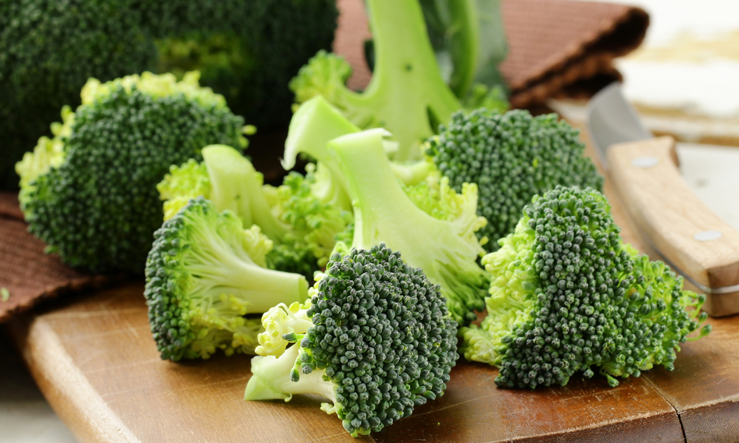 Broccoli-Foods that will Flush Out Nicotine From Your Body.