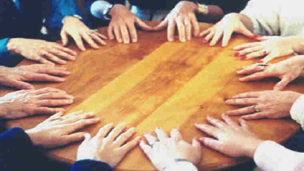 Table tipping to communicate with ghosts