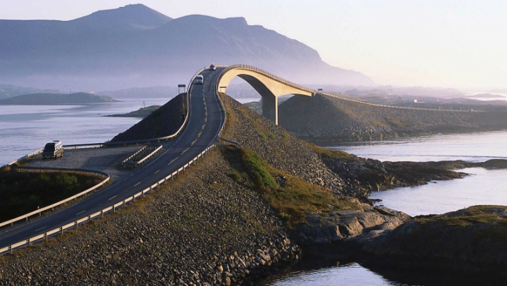 Atlantic ocean road - The Most Dangerous Road In The World (1)