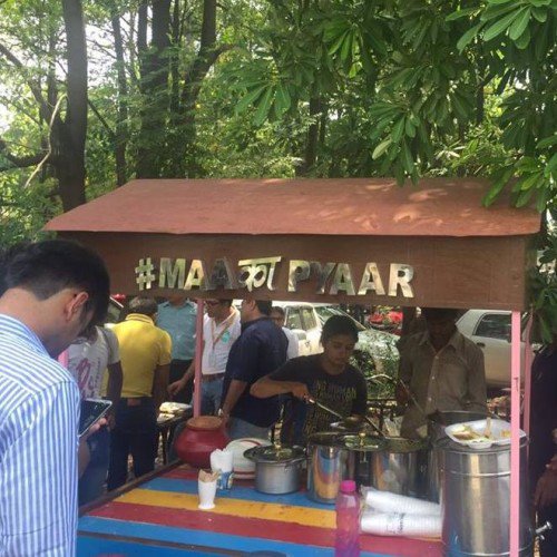 MBA students food cart