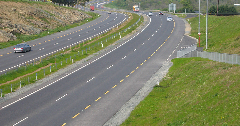 Why Do Some Roads Have White Markings While Others Have Yellow Ones (9)