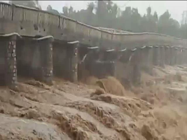 Bridge collapsed in Himachal Pradesh