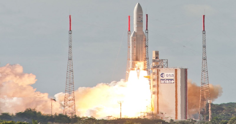 alphasat_insat3d_launch_072513_945