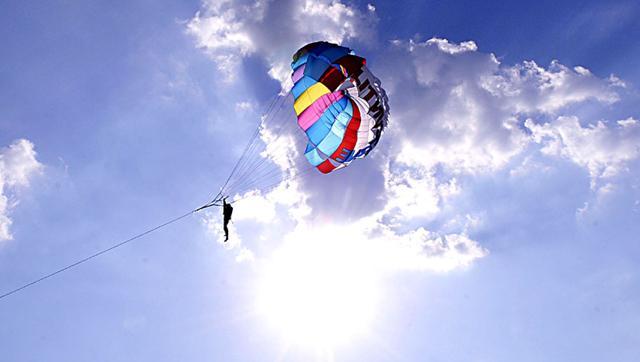 parasailing person dead from 50 feet height